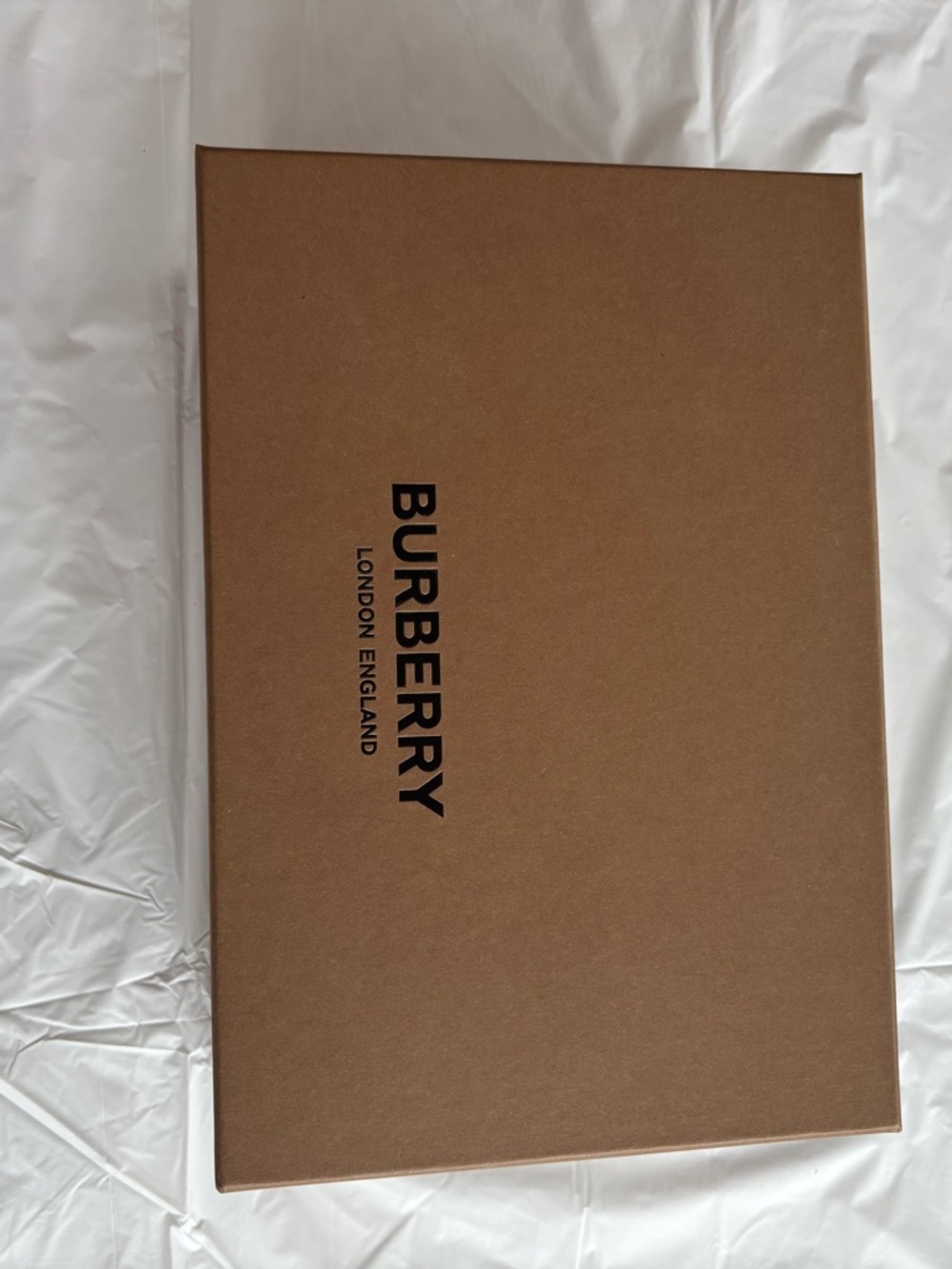 Burberry White and Black Logo Receipt from Ala Moana Store - Picture 5 of 9